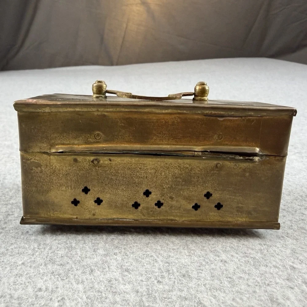 Vintage Handmade Brass Pierced Incense Box Paan Casket Hinged Decorative 5.5x3x3